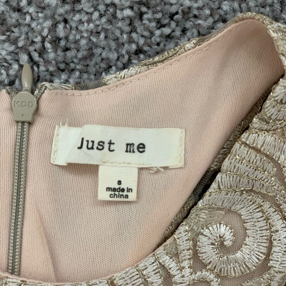 Gold high neck dress - Picture 2 of 2